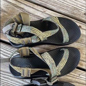 Kids chacos 13